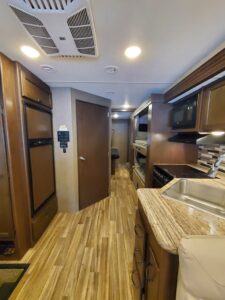 2018 THOR MOTOR COACH A.C.E. – $50,000
