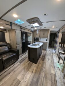 2021 FOREST RIVER OUTBACK – FOR SALE – $37495