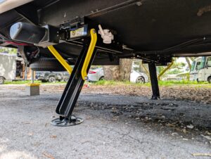 2023 APEX ULTRA-LITE ~ $29,750