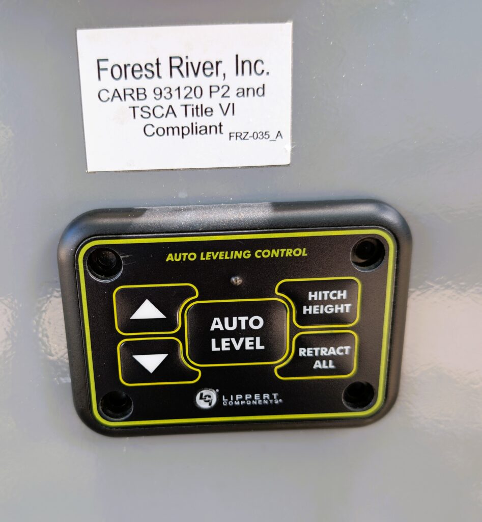 2023 APEX ULTRA-LITE ~ $29,750