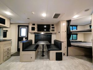 2023 APEX ULTRA-LITE ~ $29,750