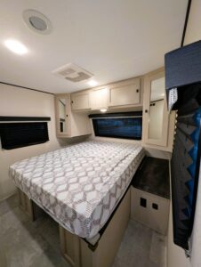 2023 APEX ULTRA-LITE ~ $29,750