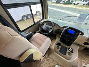 2016 THOR MOTOR COACH MIRAMAR 34.2 – $57,900
