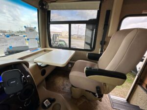 2016 THOR MOTOR COACH MIRAMAR 34.2 – $57,900