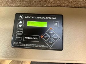 2016 THOR MOTOR COACH MIRAMAR 34.2 – $57,900