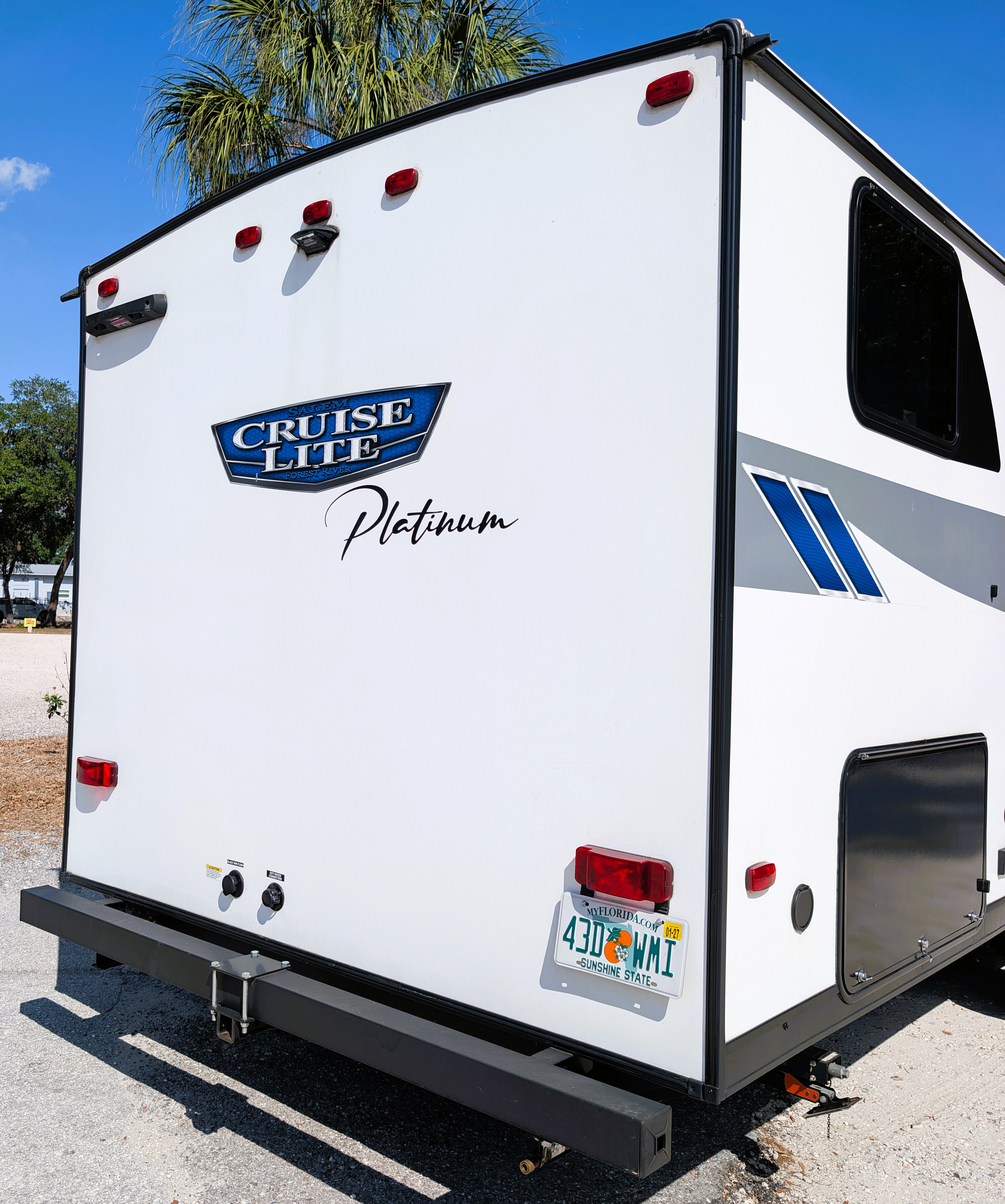 2024 Forest River Cruise Lite Platinum – $30,000