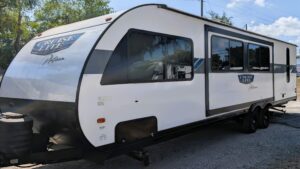 2024 Forest River Cruise Lite Platinum – $30,000
