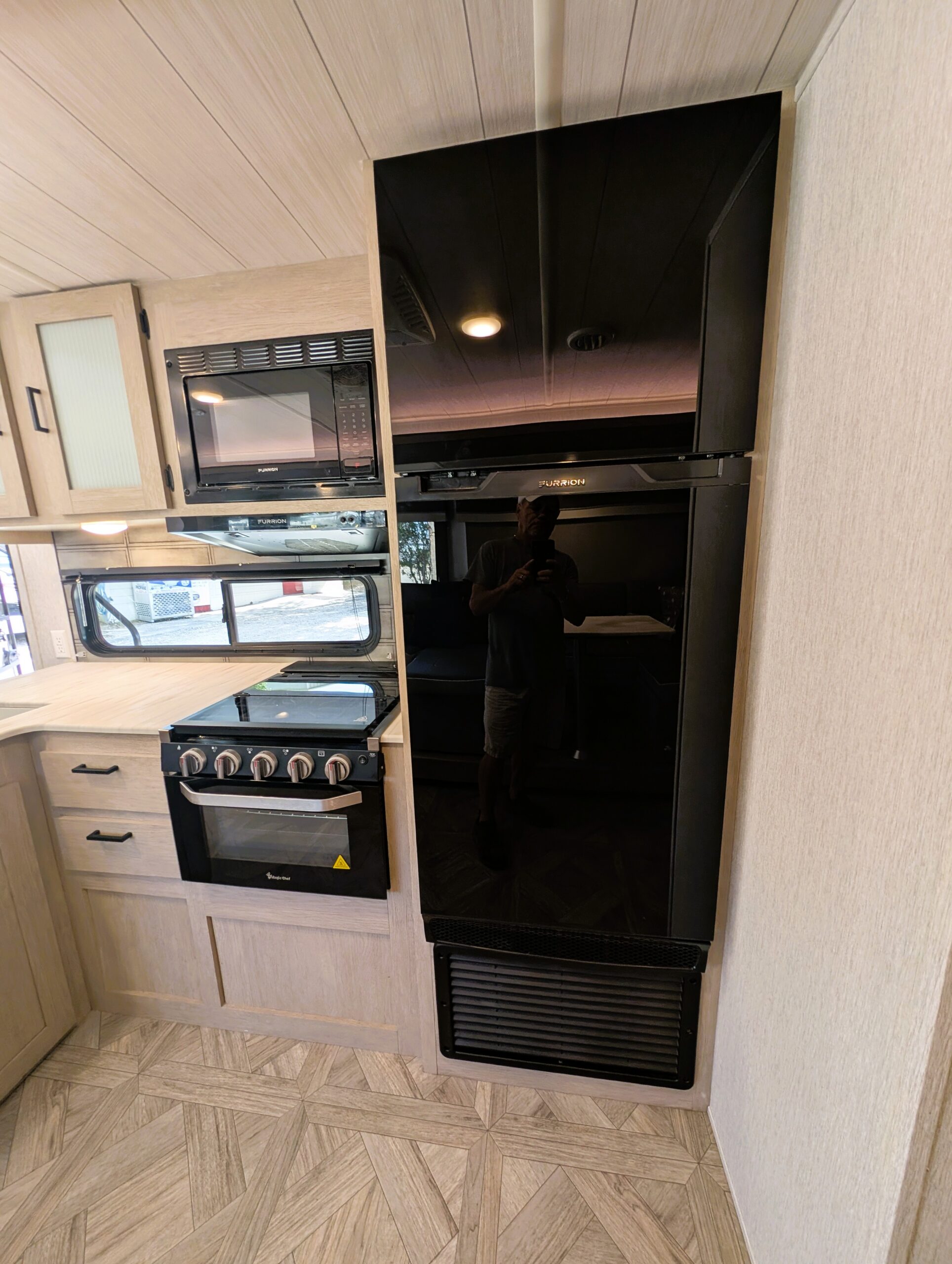 2024 Forest River Cruise Lite Platinum – $30,000