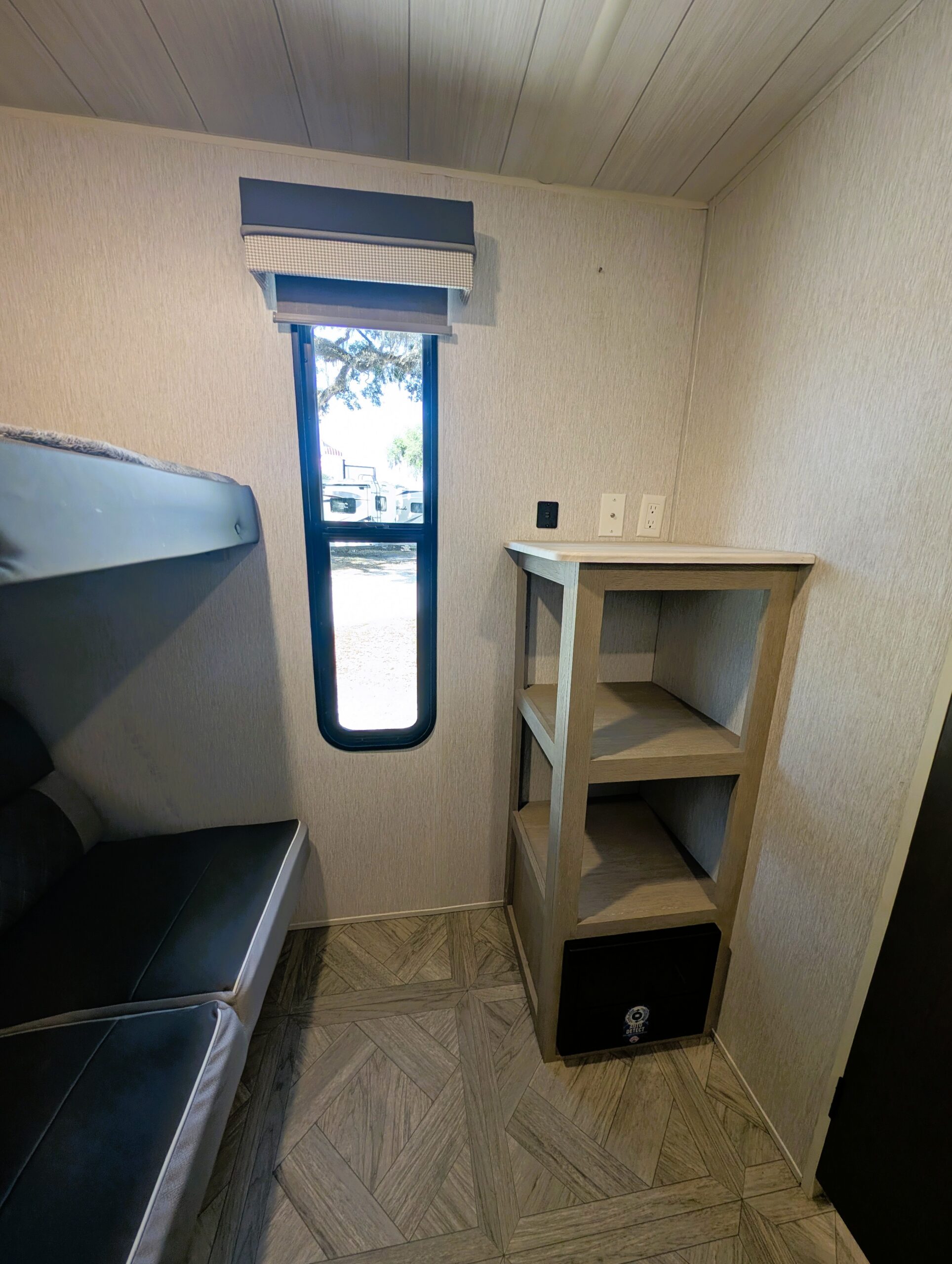 2024 Forest River Cruise Lite Platinum – $30,000