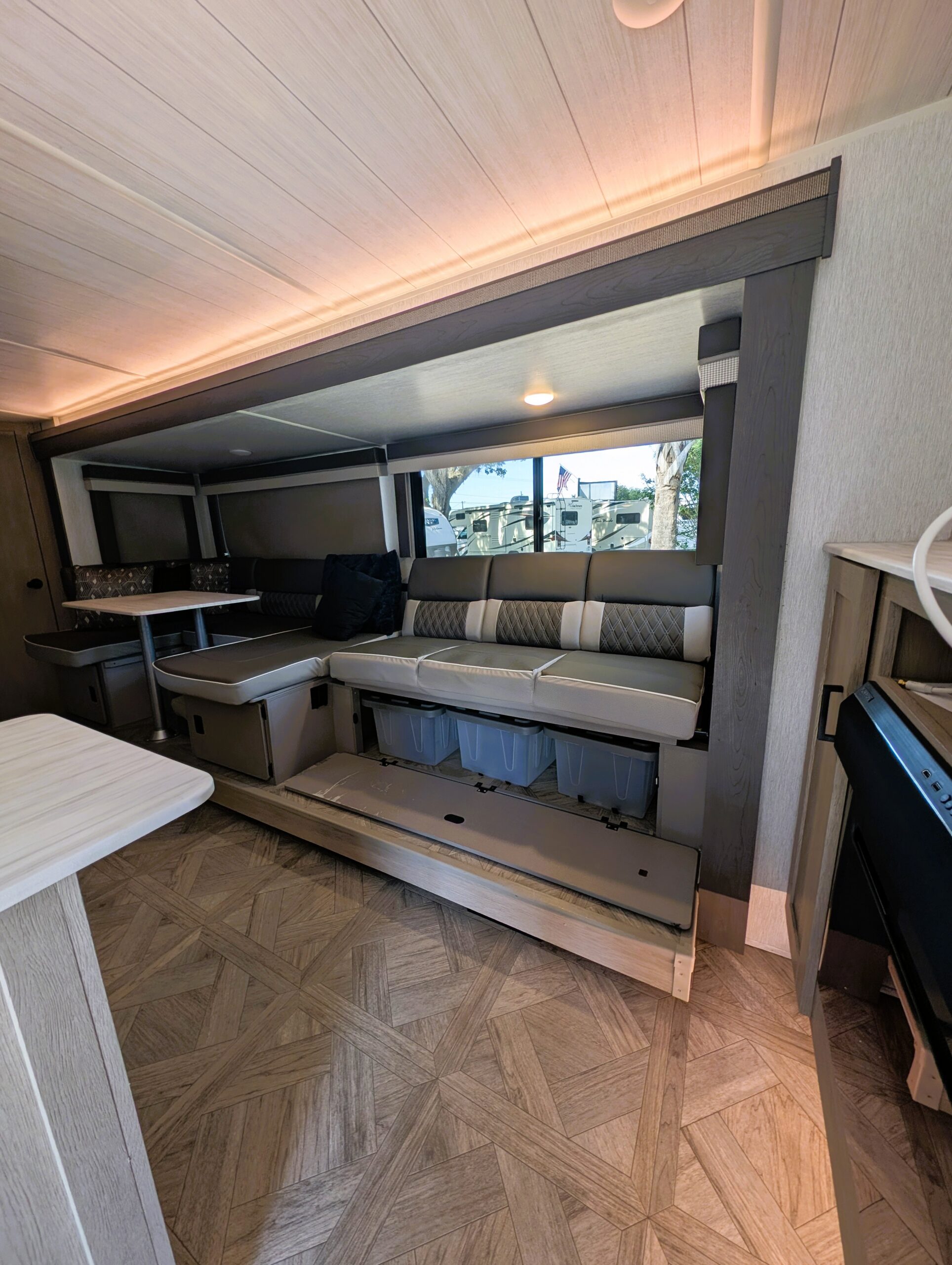2024 Forest River Cruise Lite Platinum – $30,000