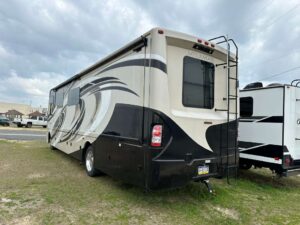 2016 THOR MOTOR COACH MIRAMAR 34.2 – $57,900