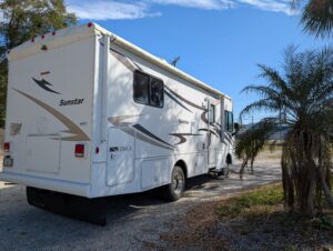 2013 ITASCA SUNSTAR 26HE – $20,000
