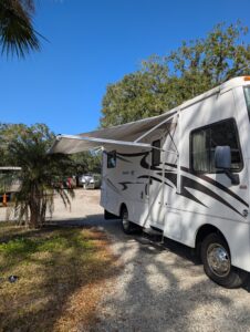 2013 ITASCA SUNSTAR 26HE – $20,000