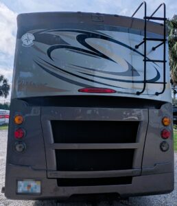 2013 Tiffin Allegro Breeze 32BR diesel pusher for sale – exterior rear