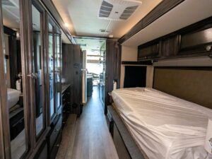 2019 Holiday Rambler Admiral 32S for sale, photo 12