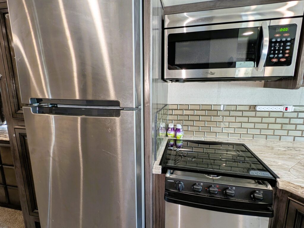 2019 Holiday Rambler Admiral 32S for sale, photo 19