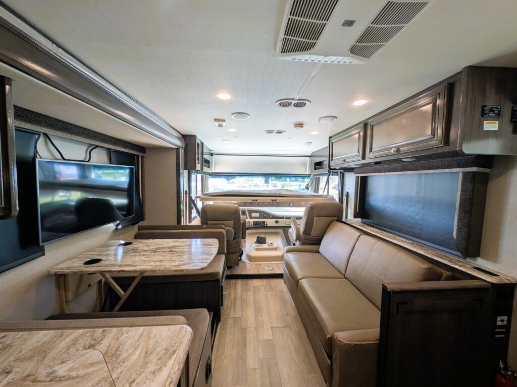 2019 Holiday Rambler Admiral 32S for sale, photo 25